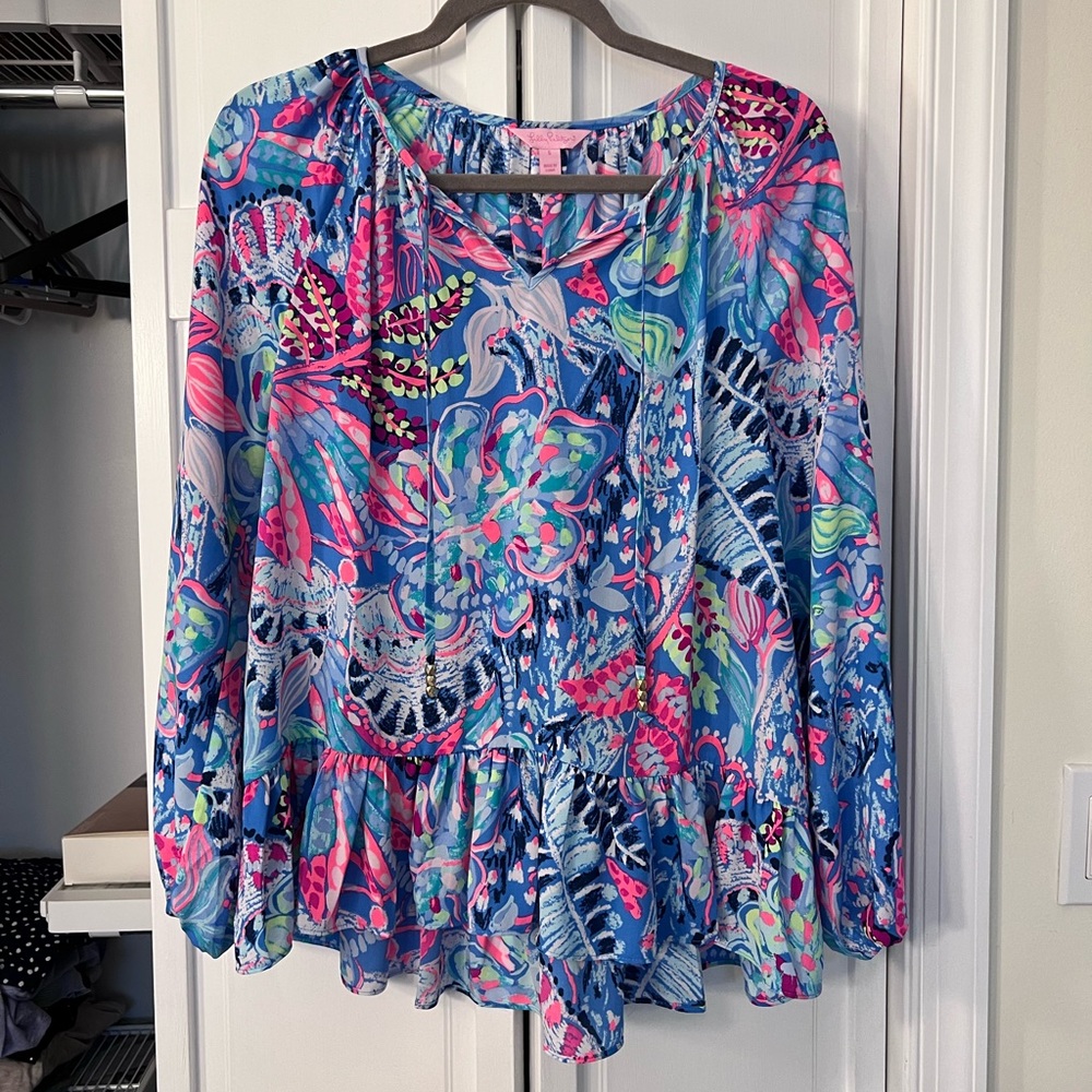 Beautiful Lilly Pulitzer Tensley Top, Size Small